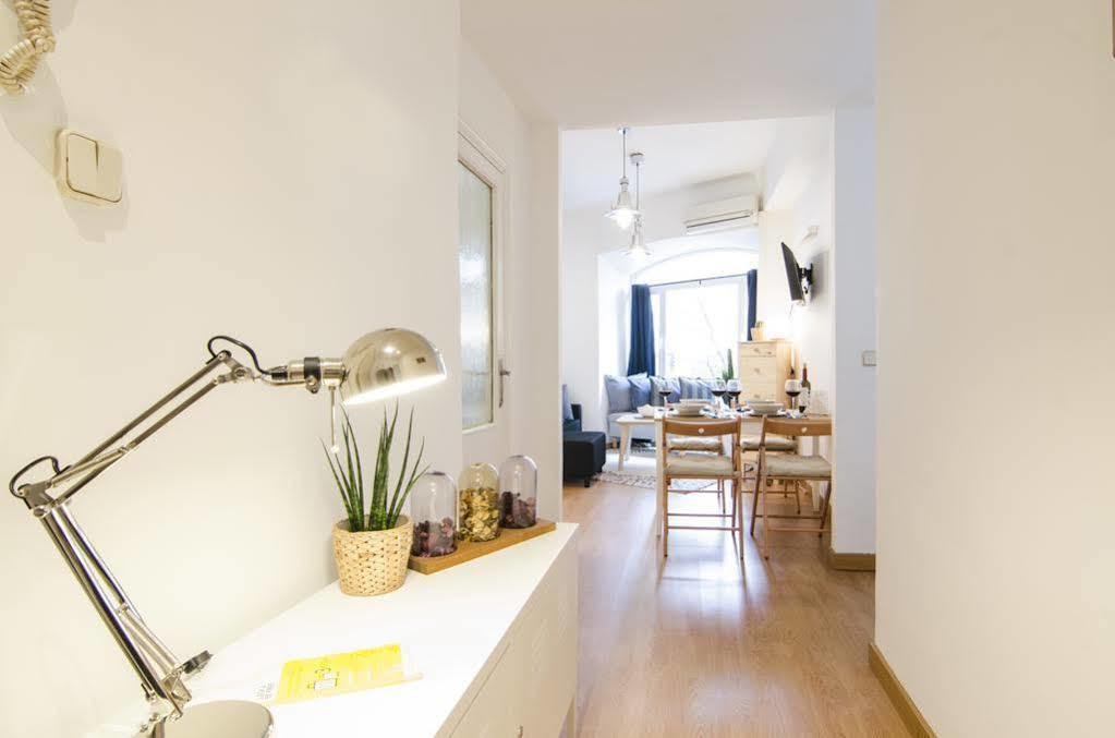 Lollipop Flats City Centre Deluxe Suite Madrid Buitenkant foto