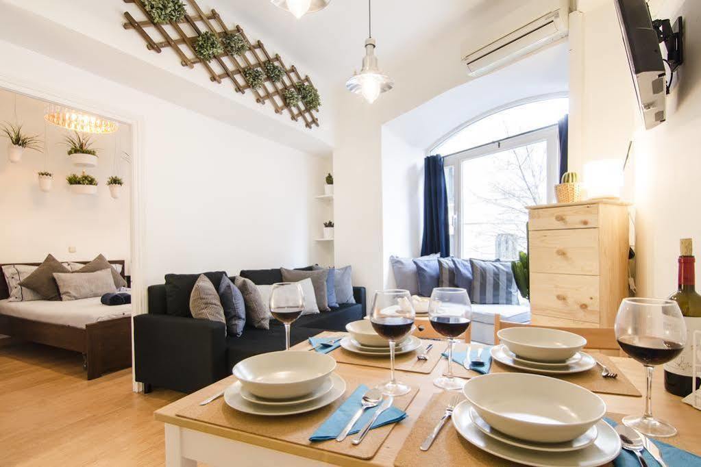 Lollipop Flats City Centre Deluxe Suite Madrid Buitenkant foto