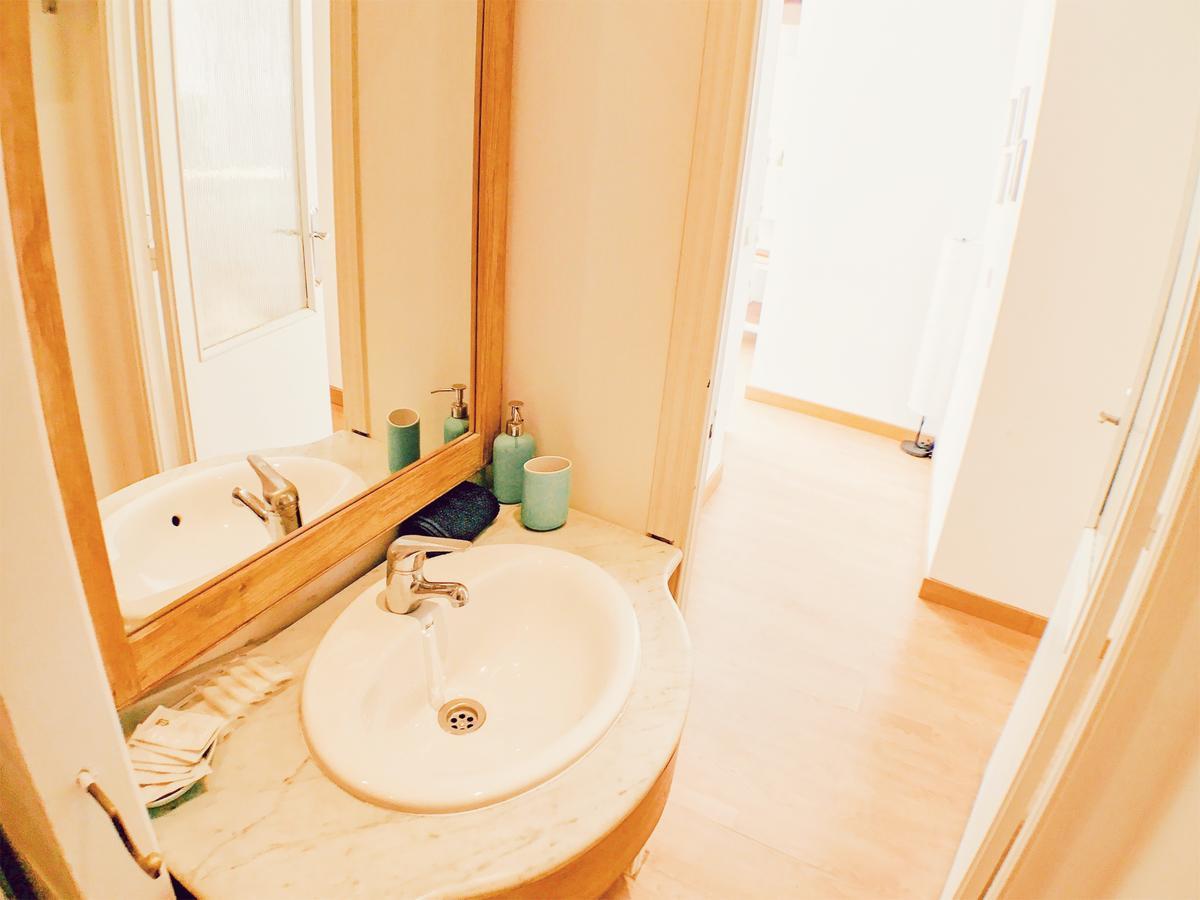 Lollipop Flats City Centre Deluxe Suite Madrid Buitenkant foto
