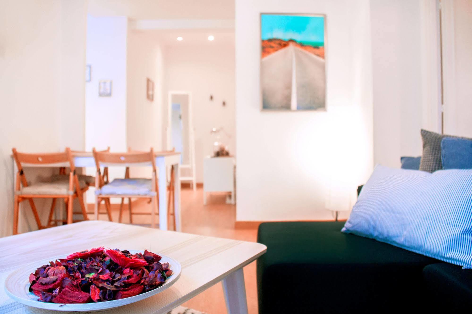 Lollipop Flats City Centre Deluxe Suite Madrid Buitenkant foto