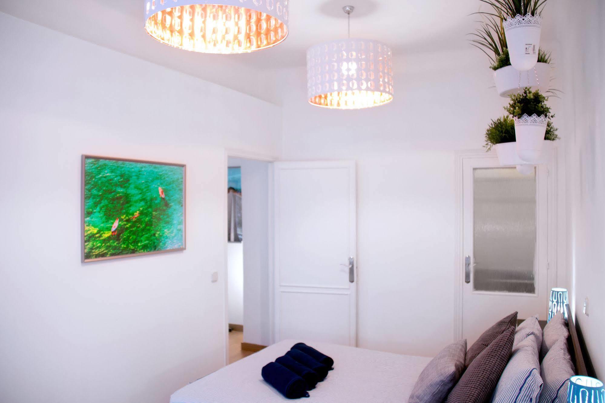 Lollipop Flats City Centre Deluxe Suite Madrid Buitenkant foto