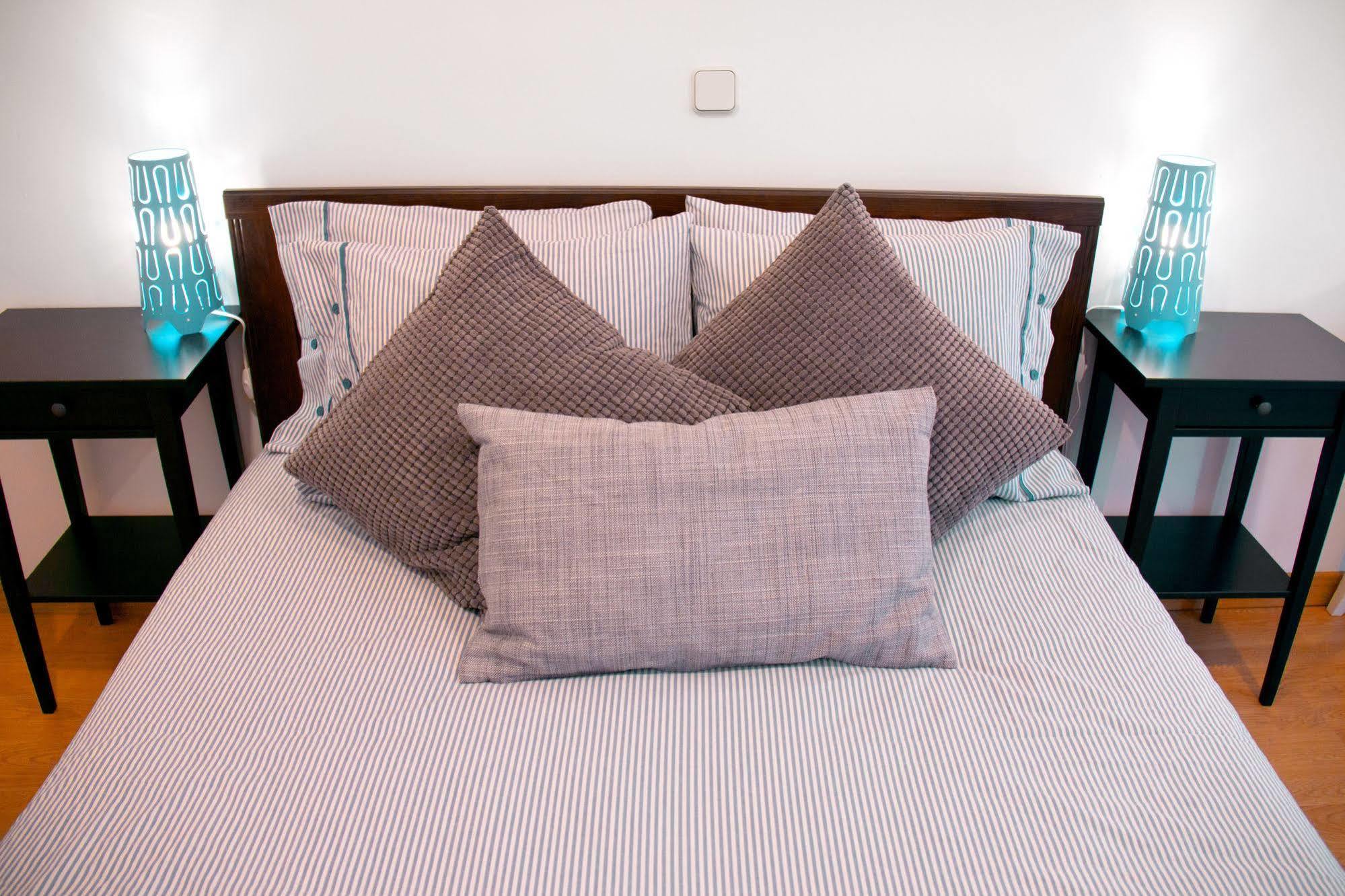 Lollipop Flats City Centre Deluxe Suite Madrid Buitenkant foto